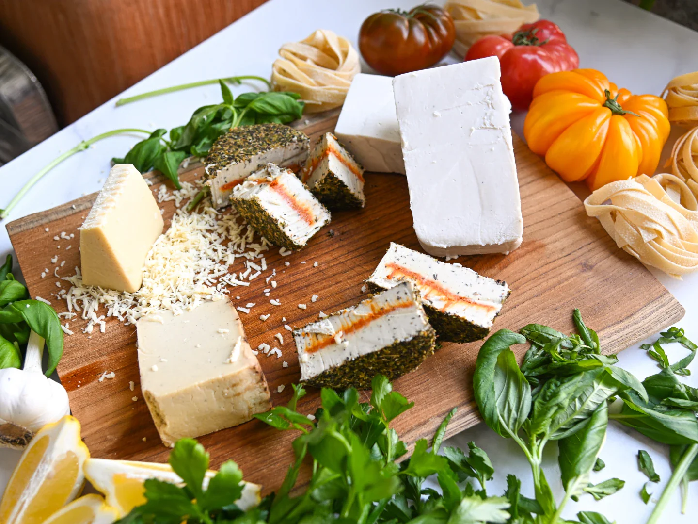 Italian Cheese Box (6-Cheese and 8-Cheese Options Available) - Image 3